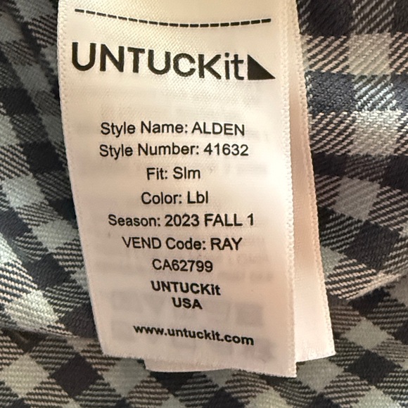 Men's UnTuckit Blue Checkered Flannel Shirt - Picture 4 of 6